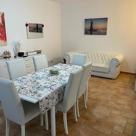 Relax Villa Borgo Montenero Exterior photo